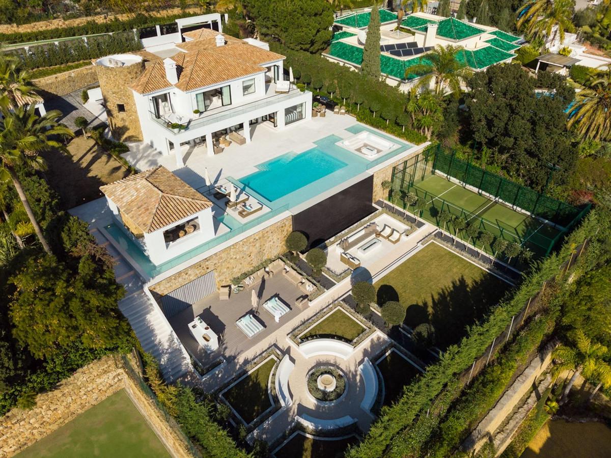 Villa Detached in Nueva Andalucía