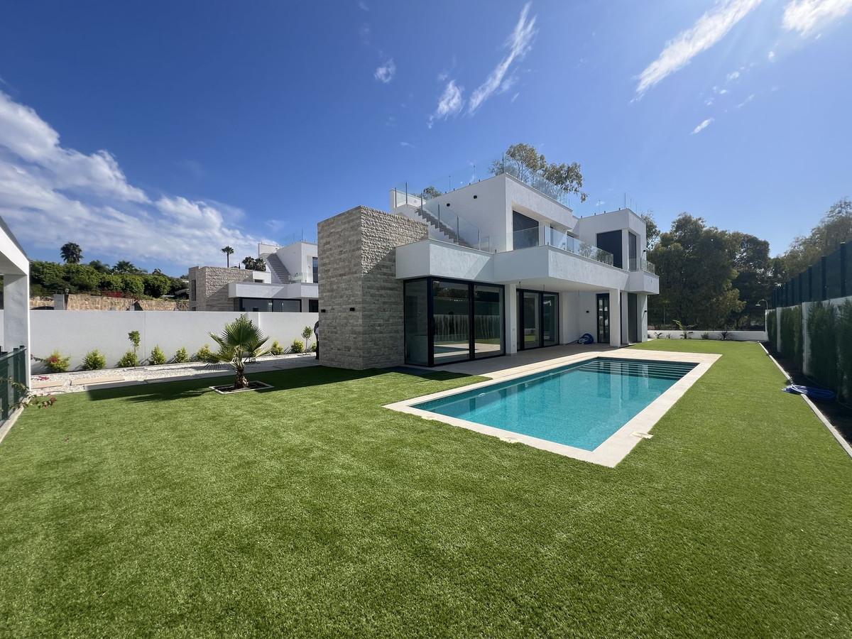 Villa Detached in Atalaya