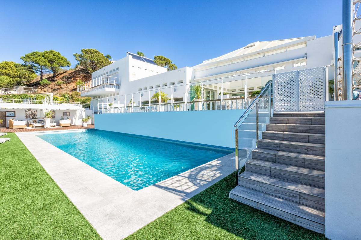Villa Detached in Estepona