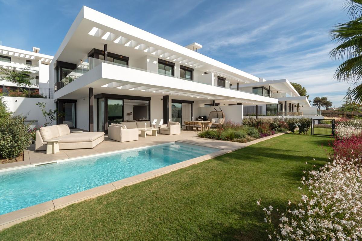 Villa Detached in Santa Clara