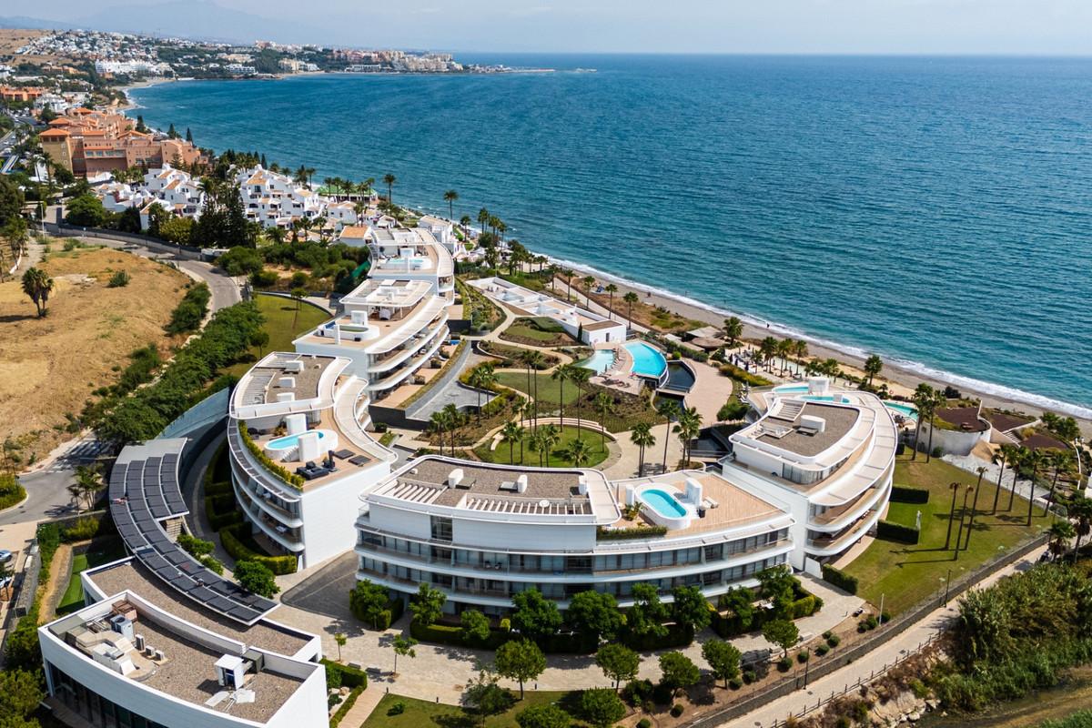 Apartment Middle Floor in Estepona
