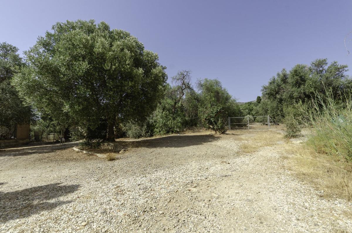 Plot Land in Churriana