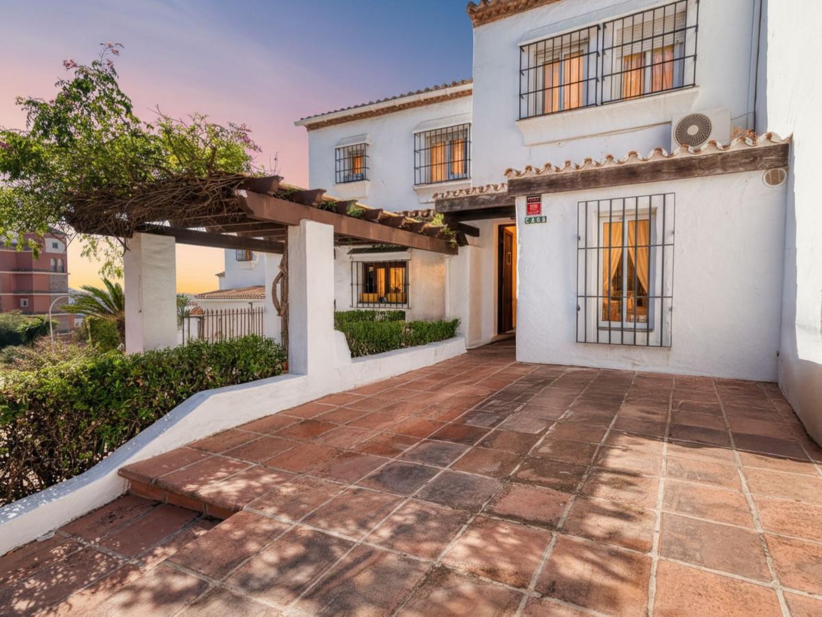 Townhouse Terraced in La Duquesa