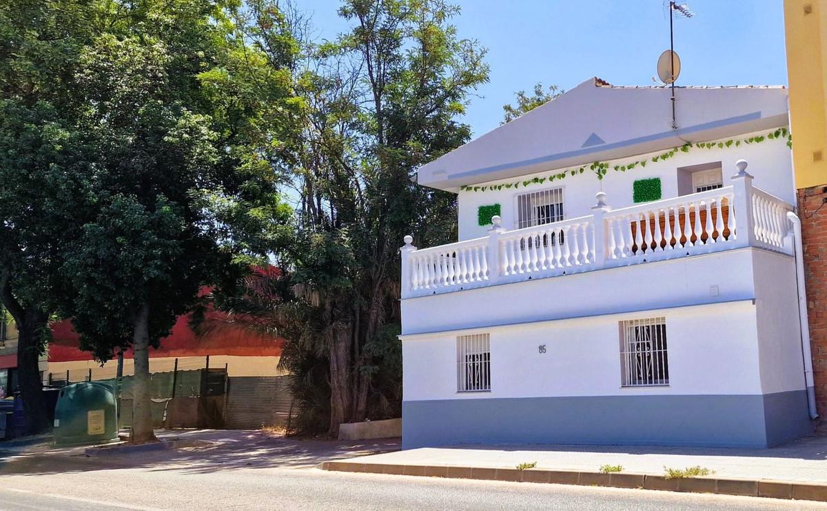 Villa Semi Detached in Campanillas