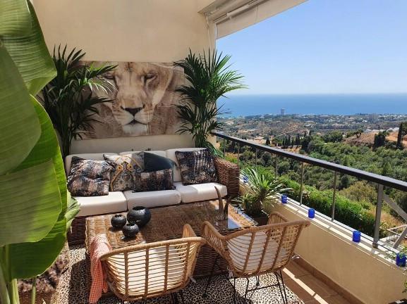 Apartment Middle Floor in Los Monteros