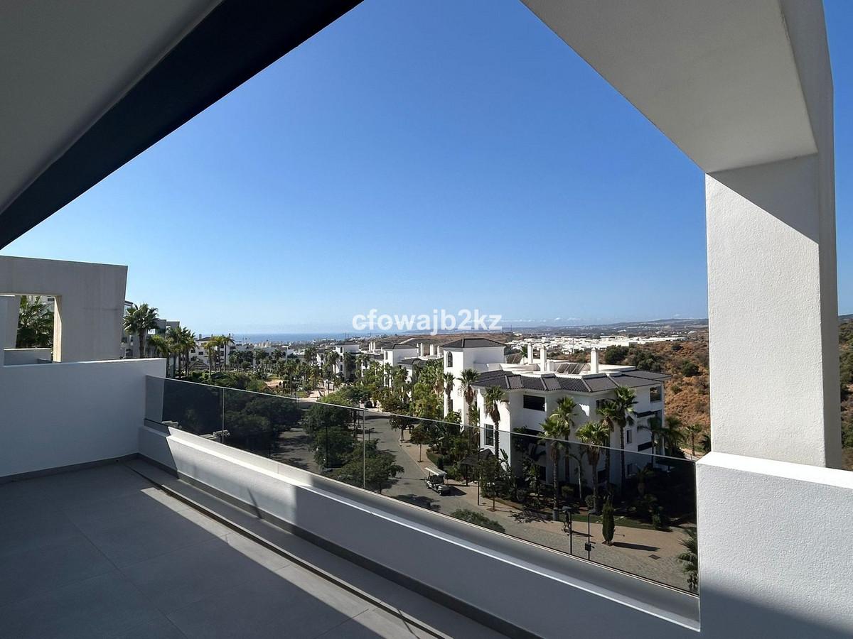 Apartment Penthouse in Estepona