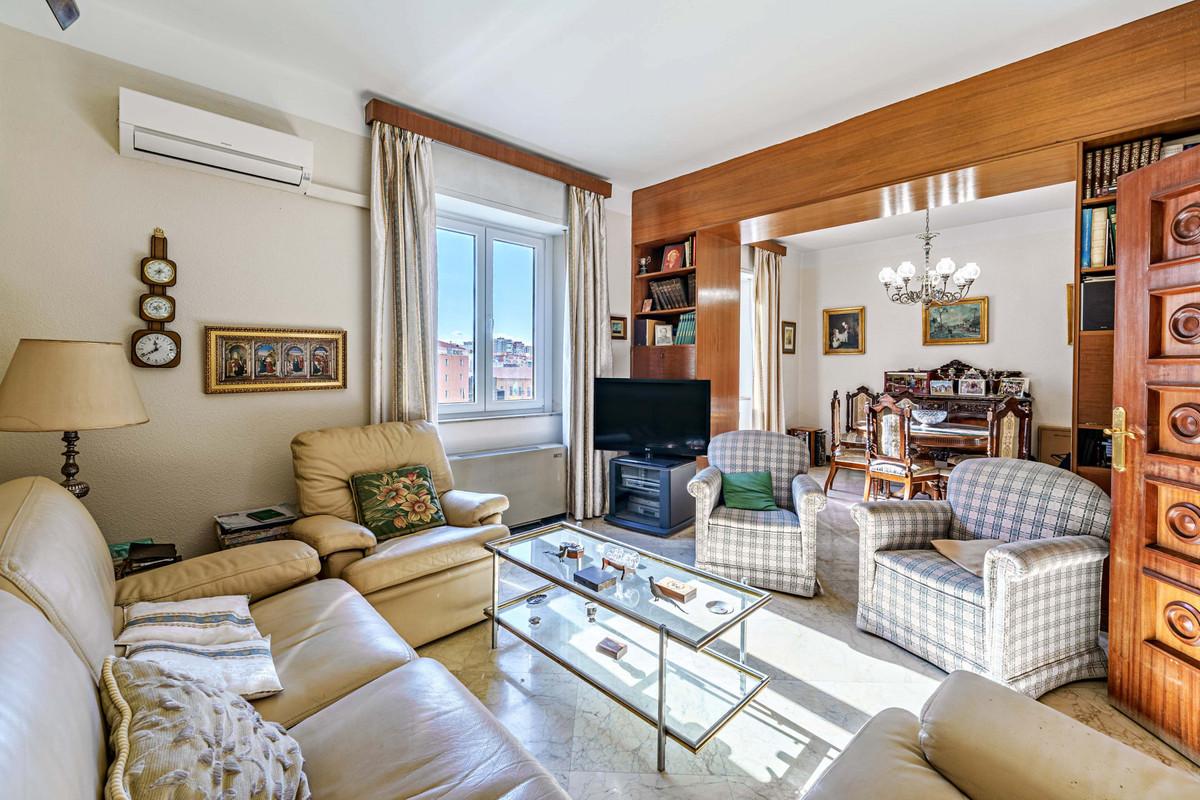 Apartment Middle Floor in Centro Histórico