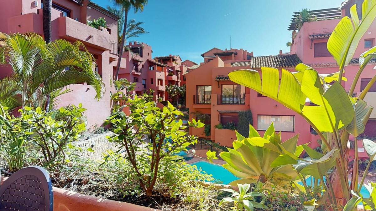 Apartment Middle Floor in Marbella