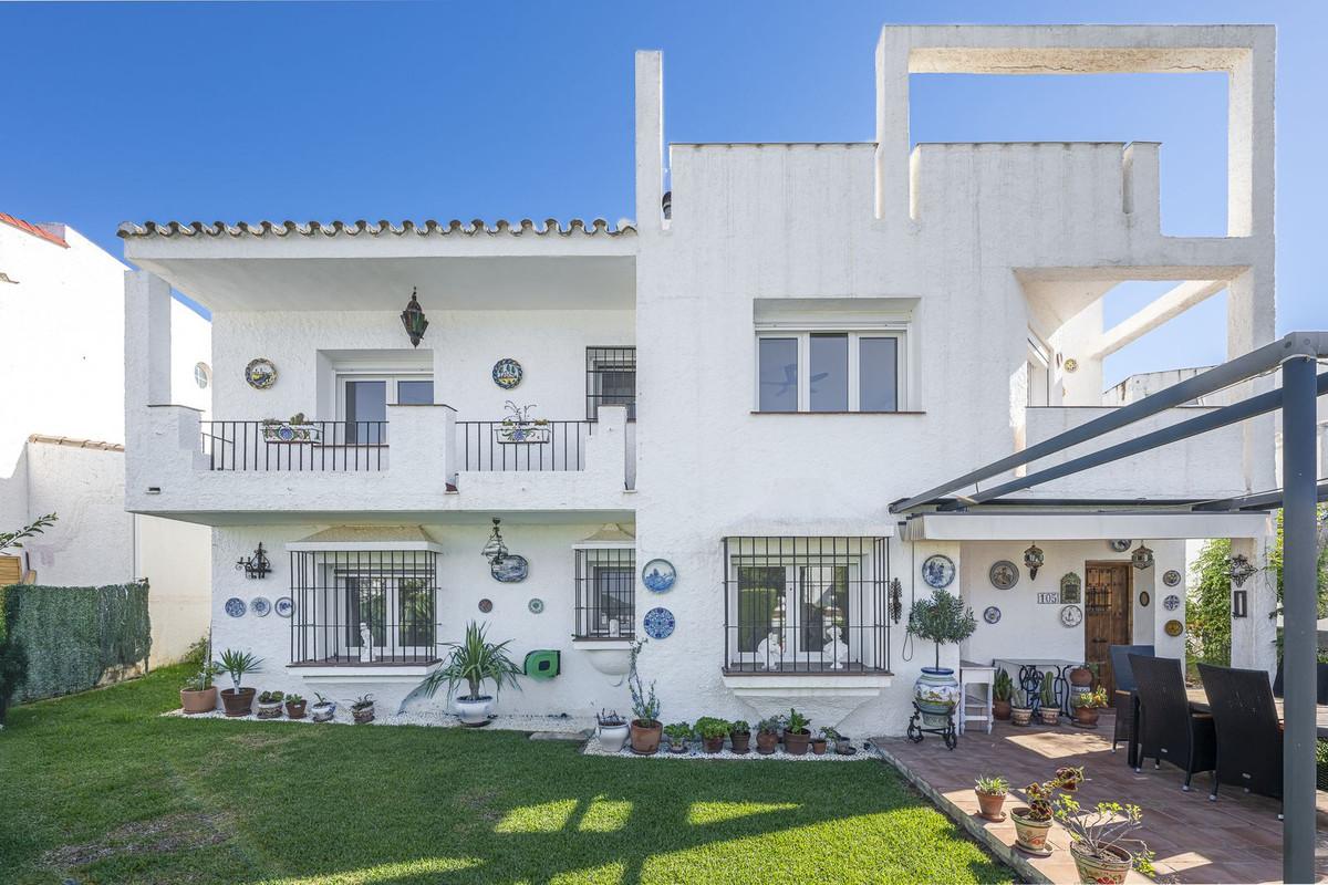 Villa Detached in La Duquesa