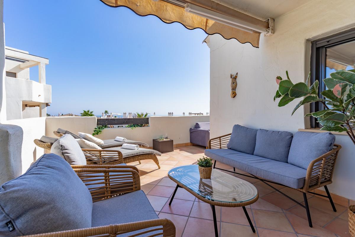 Apartment Middle Floor in Estepona