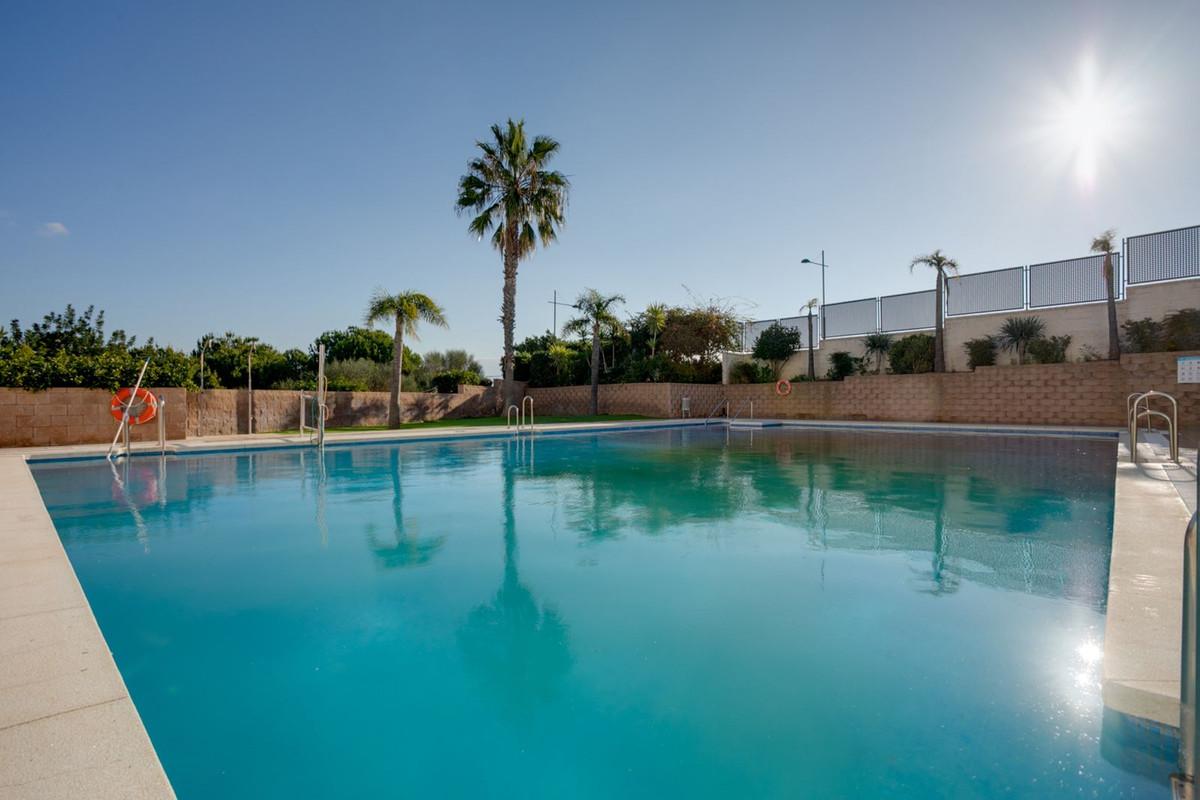 Apartment Middle Floor in Estepona