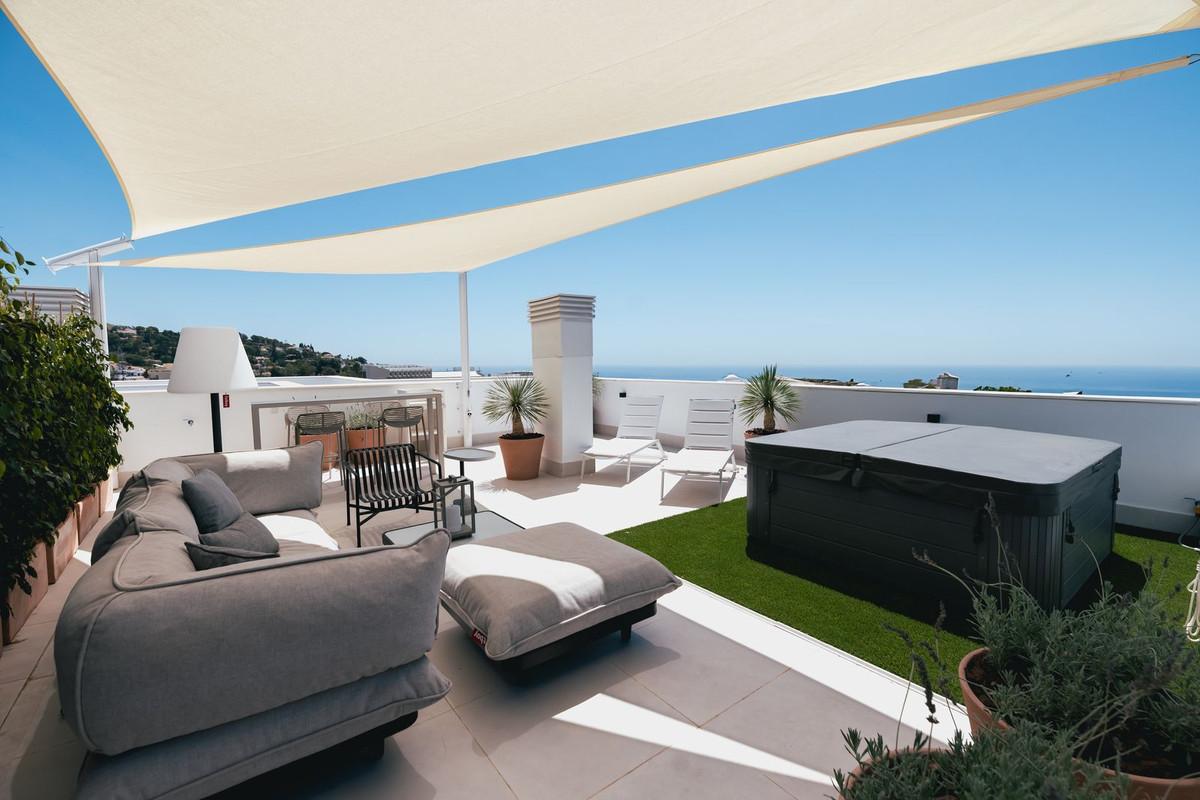 Apartment Penthouse Duplex in Higueron
