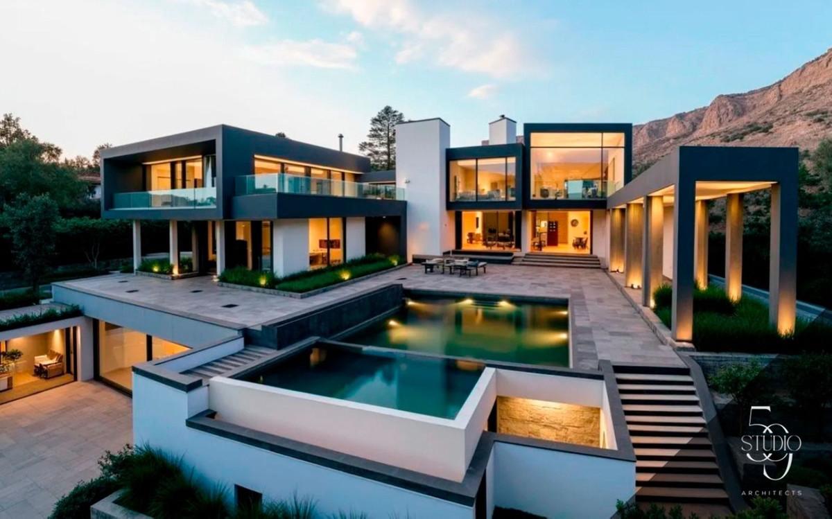 Plot Residential in Benahav&iacute;s