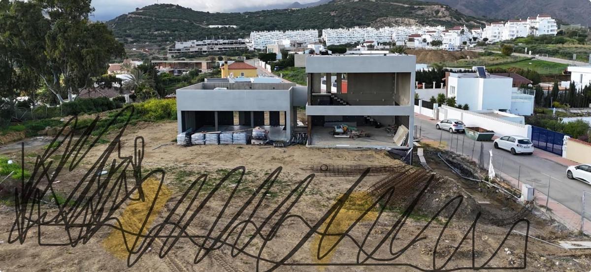 Plot Residential in Estepona