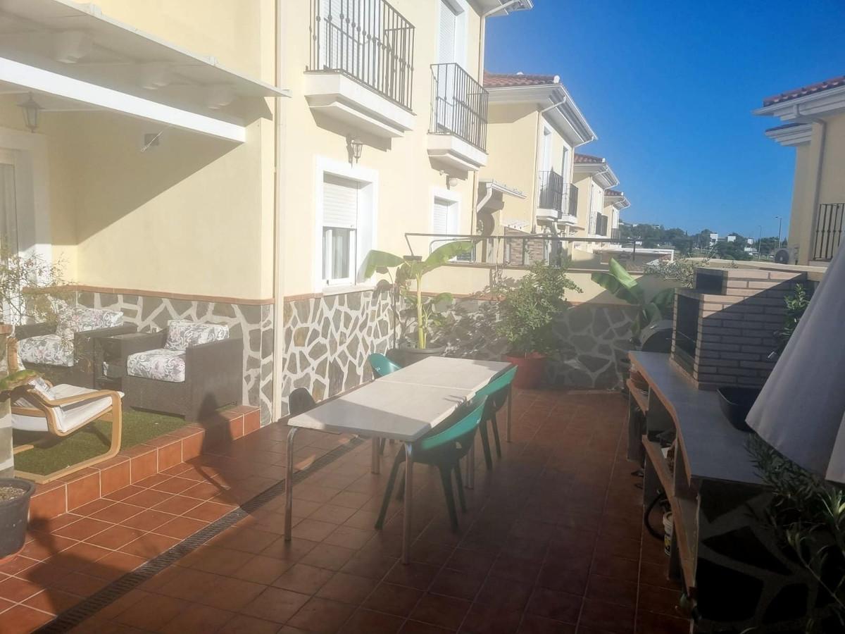 Villa Semi Detached in Campanillas