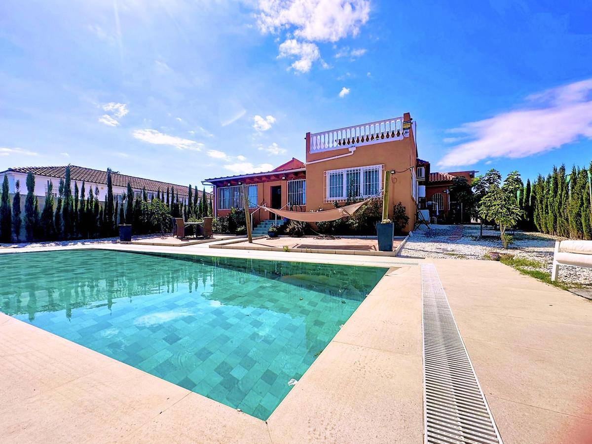 Villa Detached in Estepona