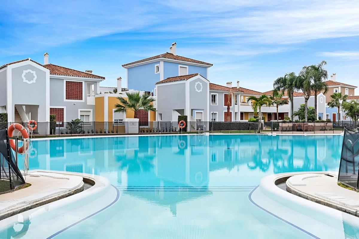 Apartment Ground Floor in El Paraiso