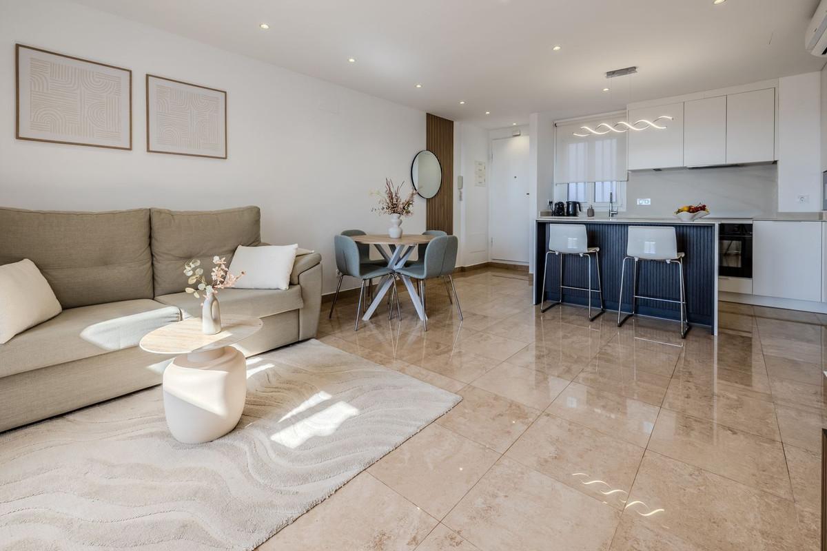 Apartment Middle Floor in Manilva