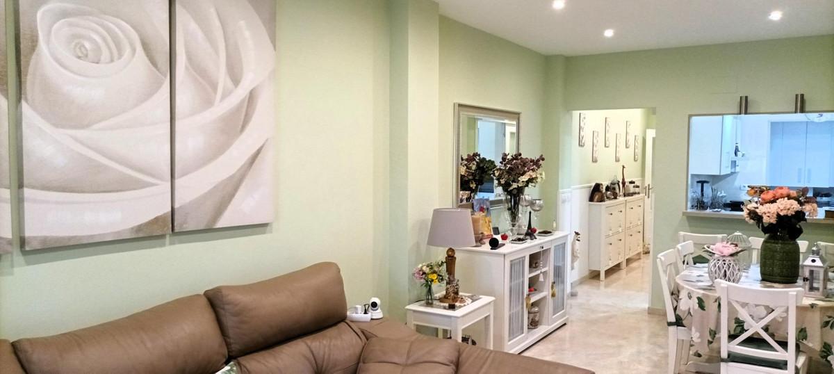 Apartment Middle Floor in Estepona