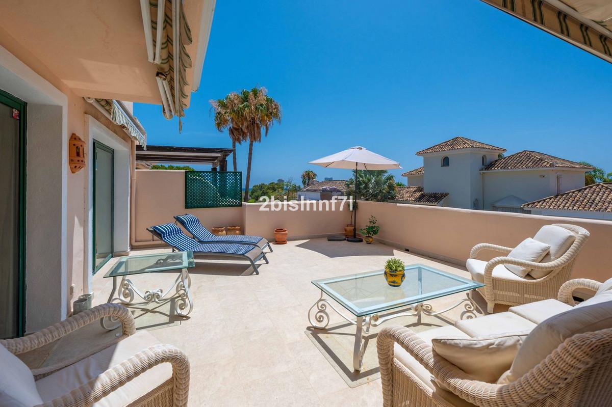 Apartment Middle Floor in Elviria