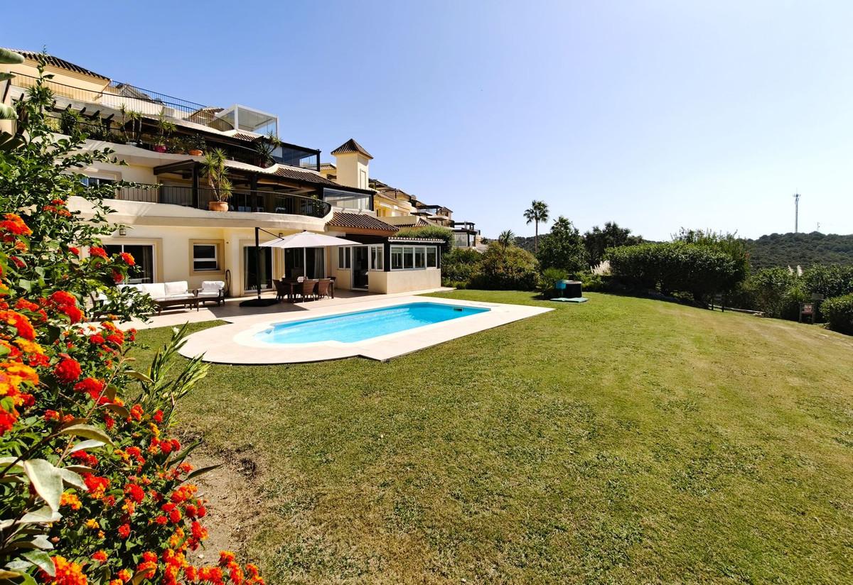 Apartment Ground Floor in San Roque Club