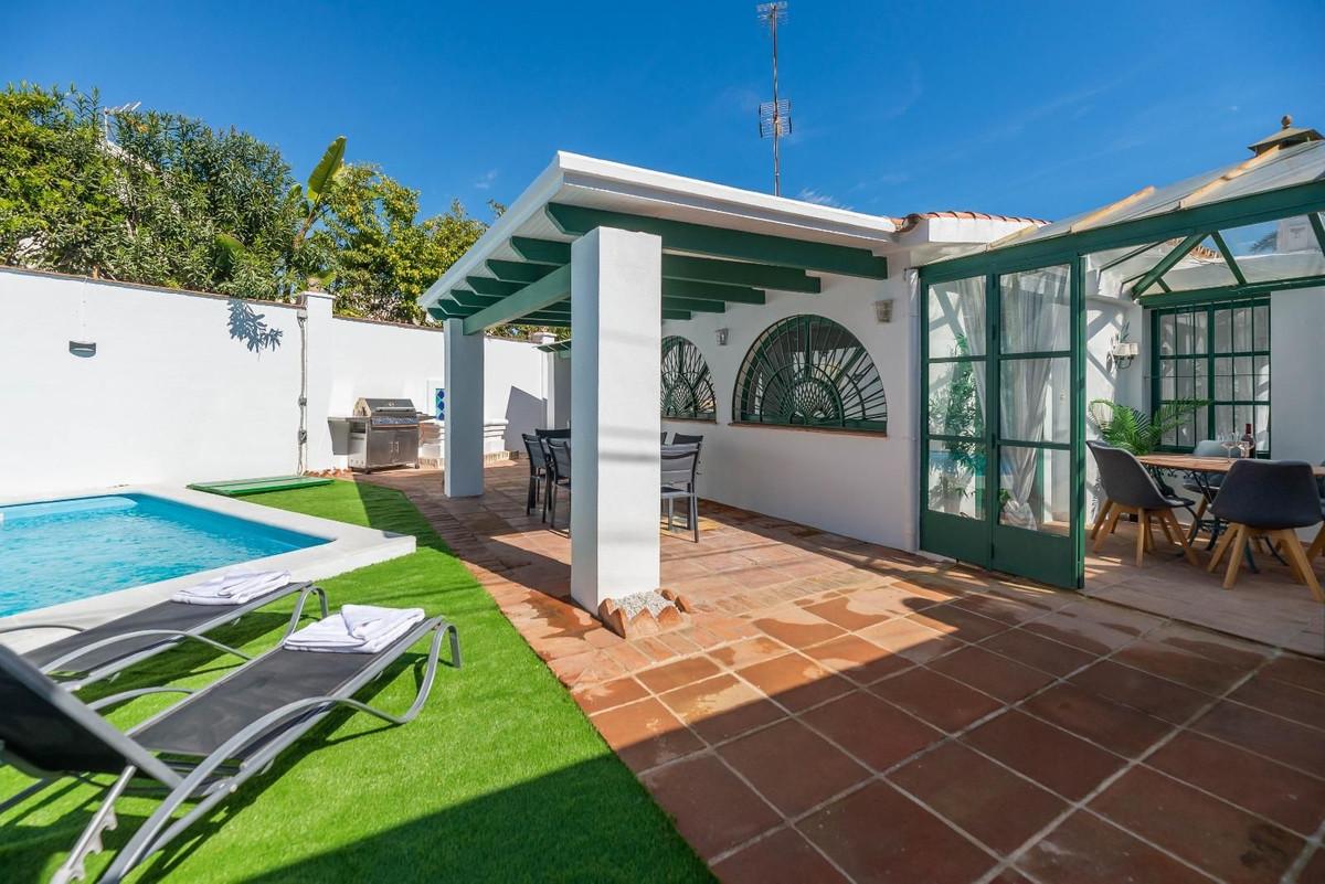 Villa Detached in Nueva Andalucía