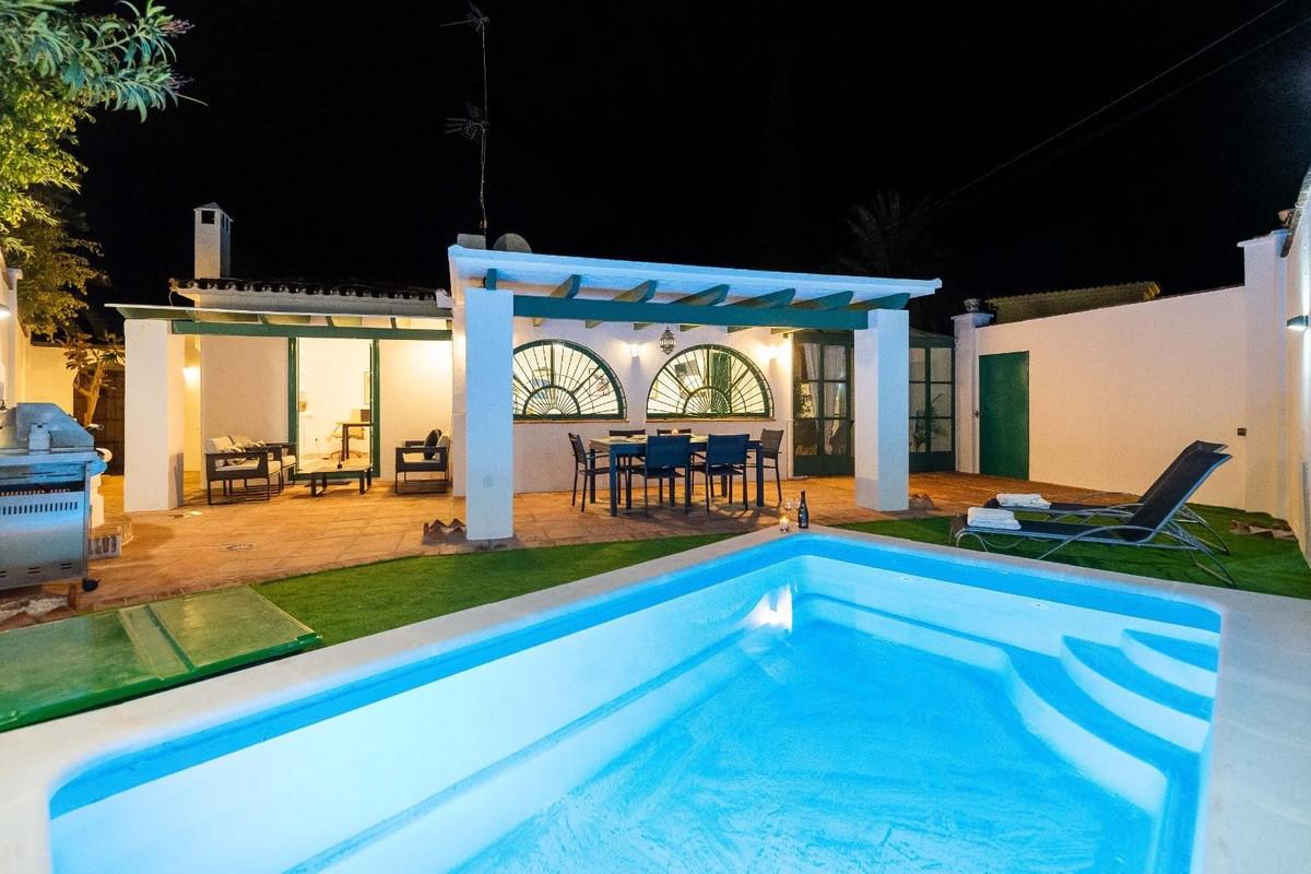 Villa Detached in Nueva Andaluc&iacute;a