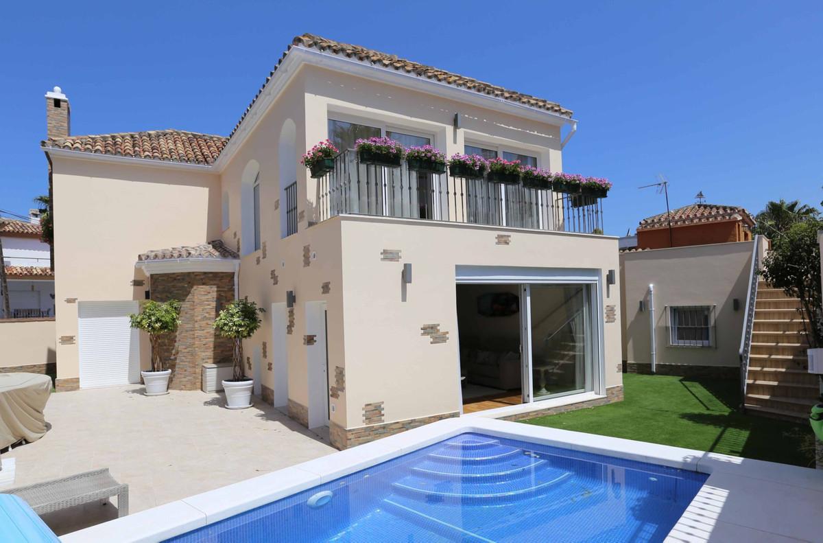 Villa Detached in San Pedro de Alcántara