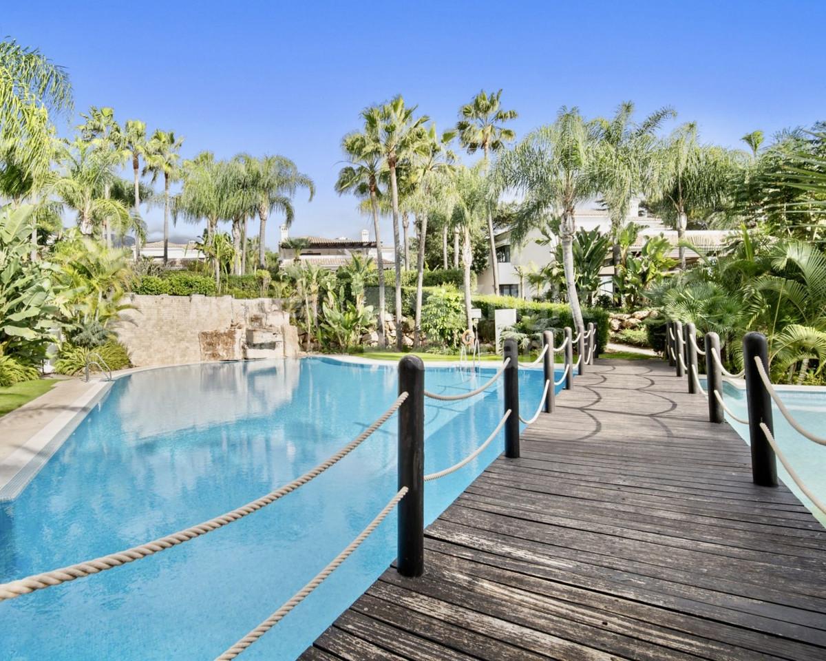 Villa Detached in The Golden Mile