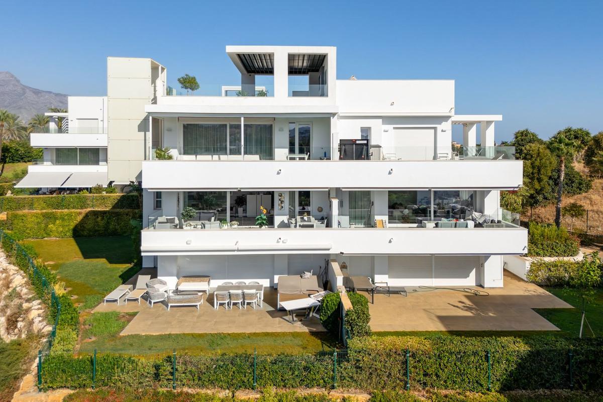 Apartment Middle Floor in Benahavís