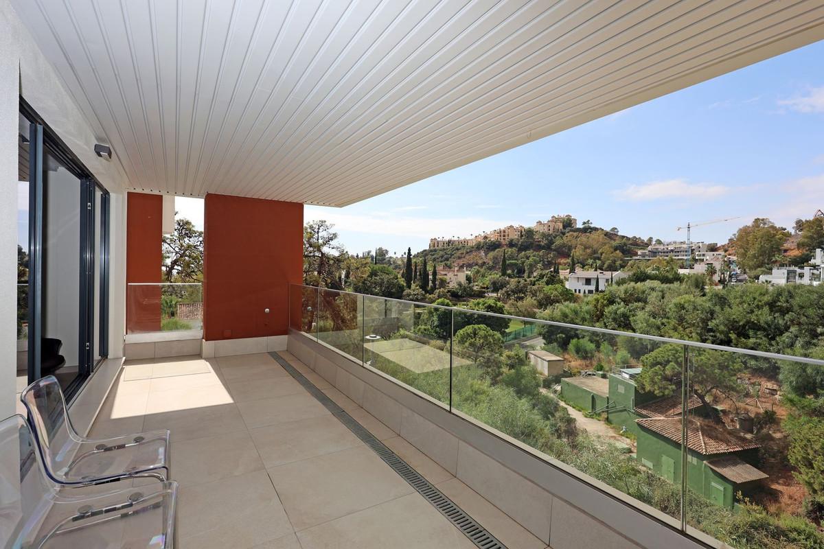 Apartment Middle Floor in Benahavís