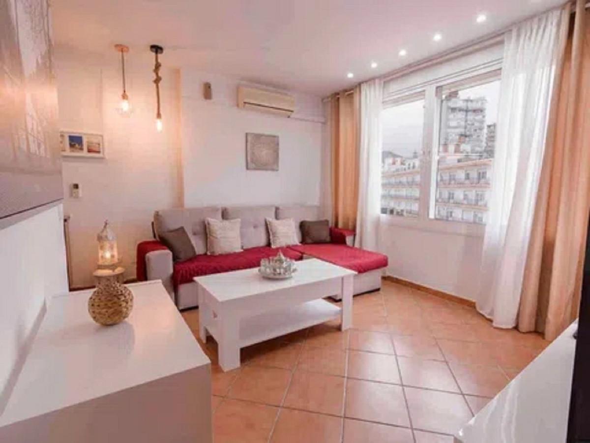 Apartment Middle Floor in Torremolinos Centro