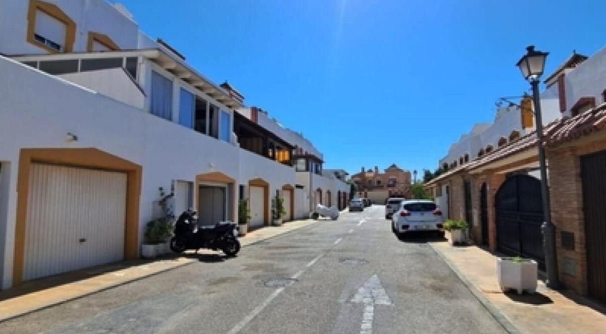 Villa Detached in Marbella