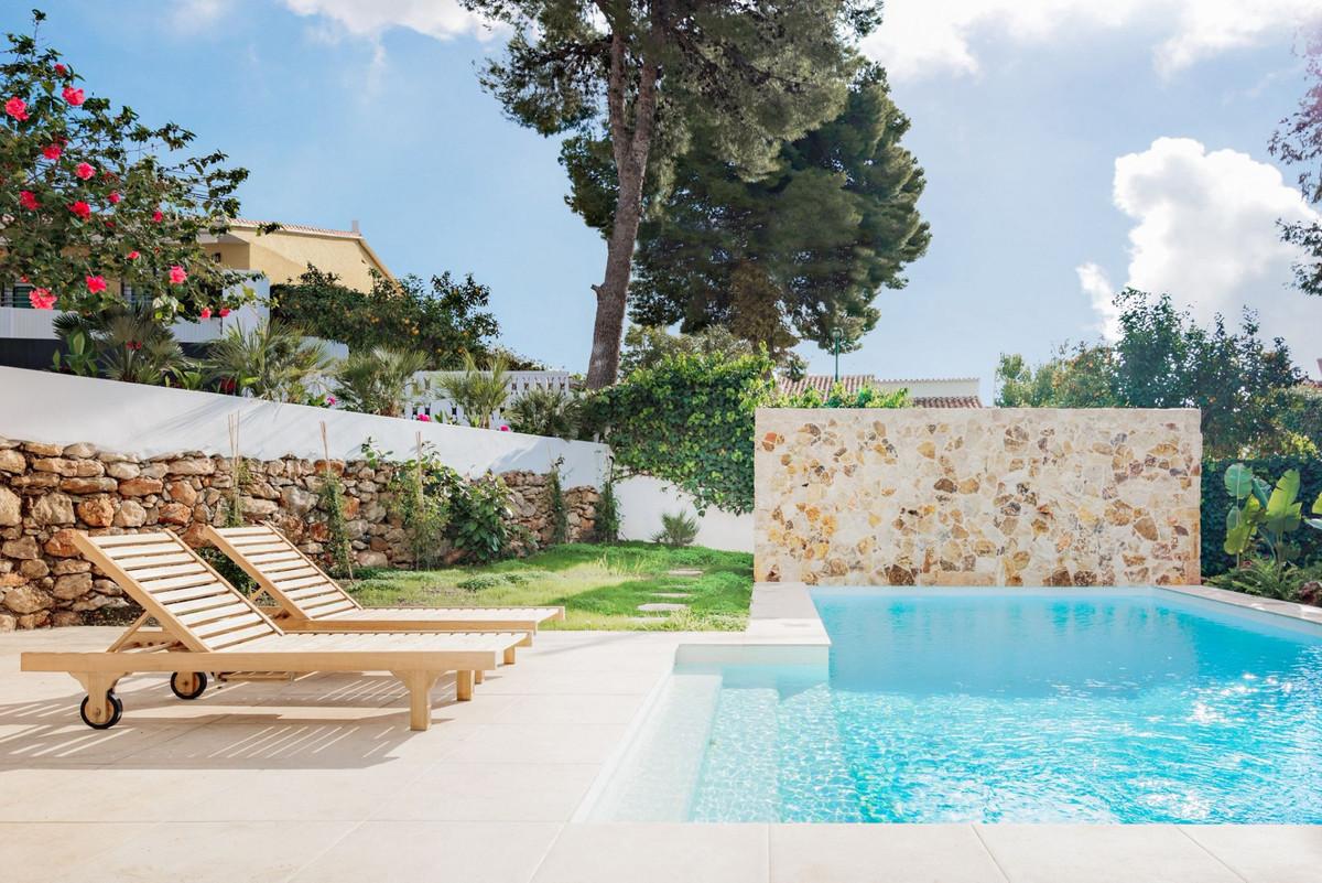 Villa Detached in Pinares de San Antón