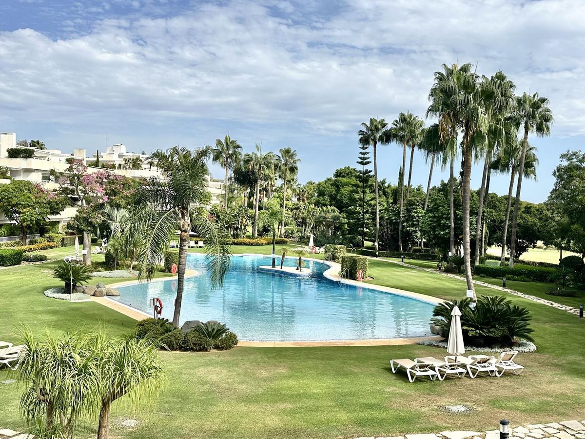 Apartment Middle Floor in Marbella