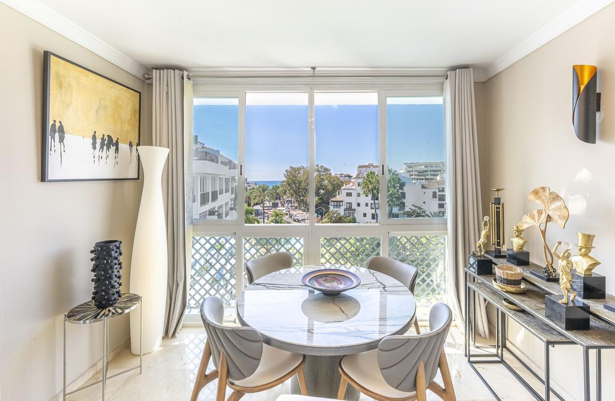 Apartment Penthouse Duplex in Puerto Banús