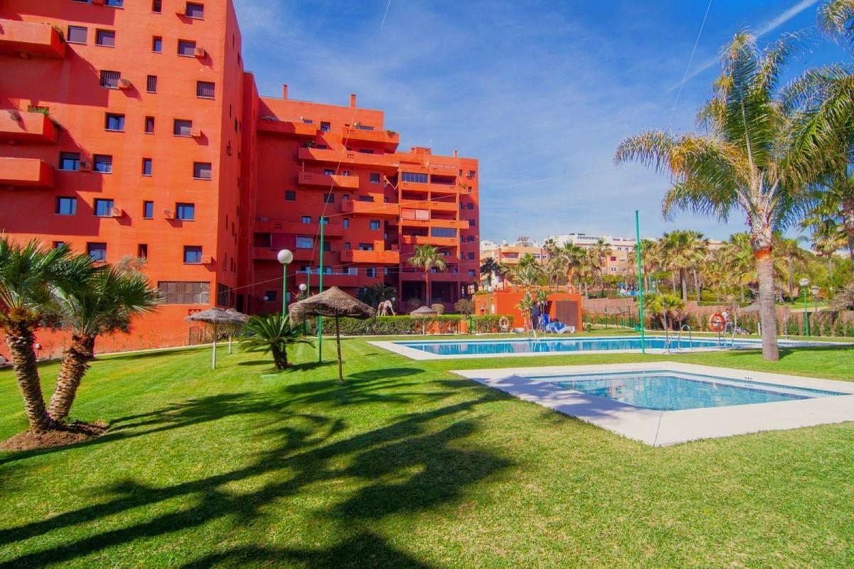 Apartment Middle Floor in Estepona