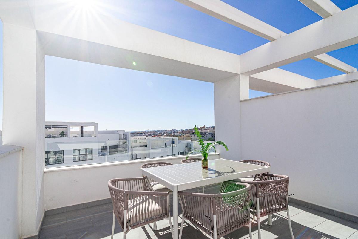 Apartment Penthouse in Estepona