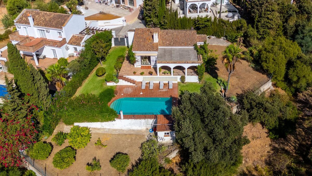 Villa Detached in Elviria