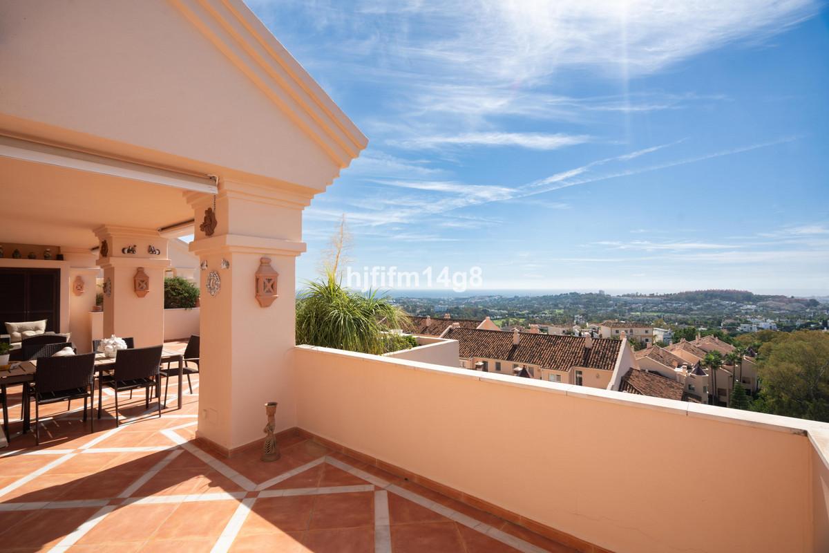 Apartment Penthouse Duplex in Nueva Andalucía