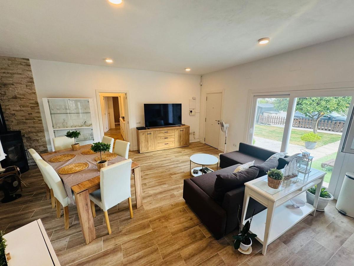 Villa Detached in Valtocado