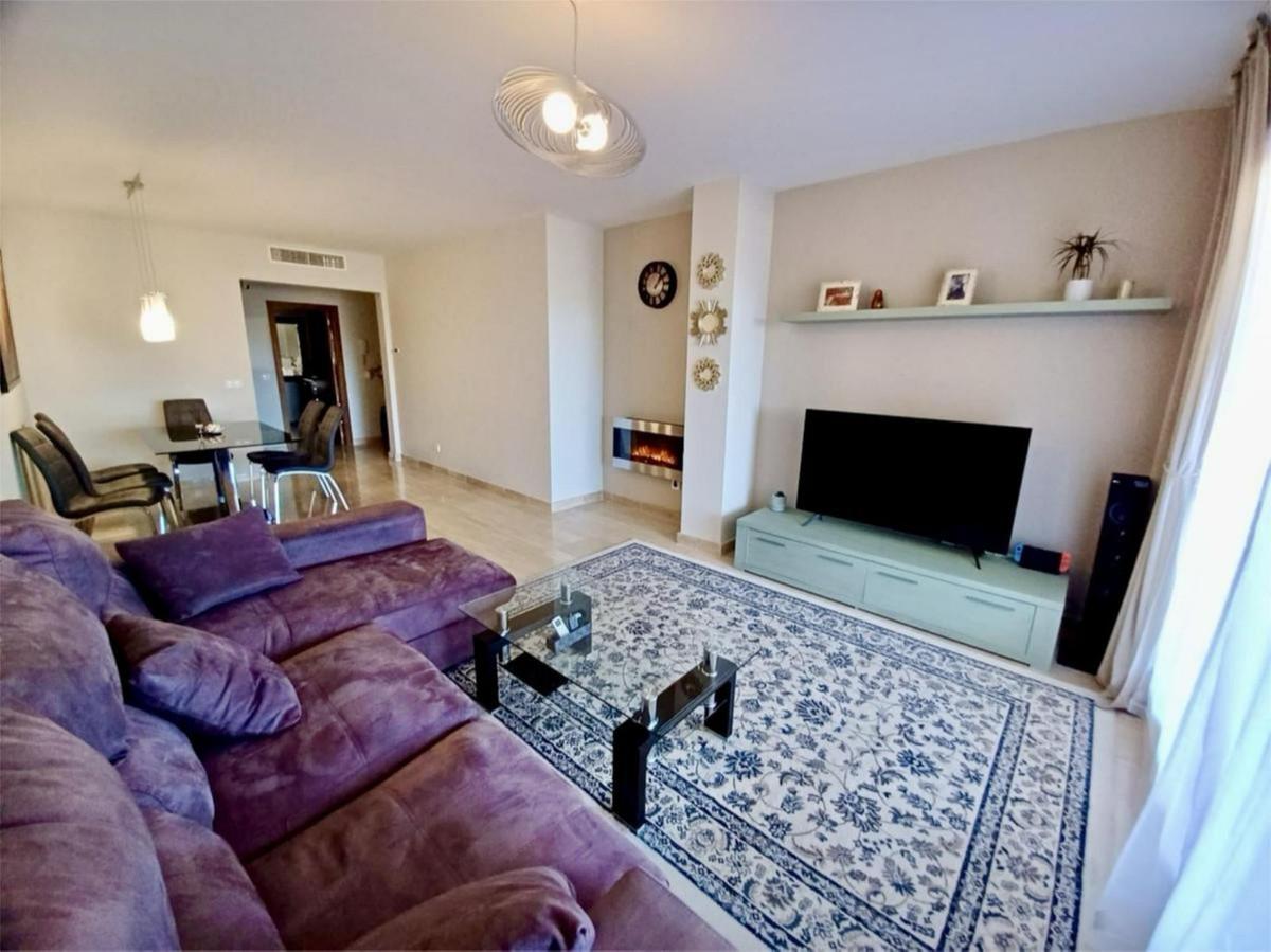 Apartment Middle Floor in Estepona