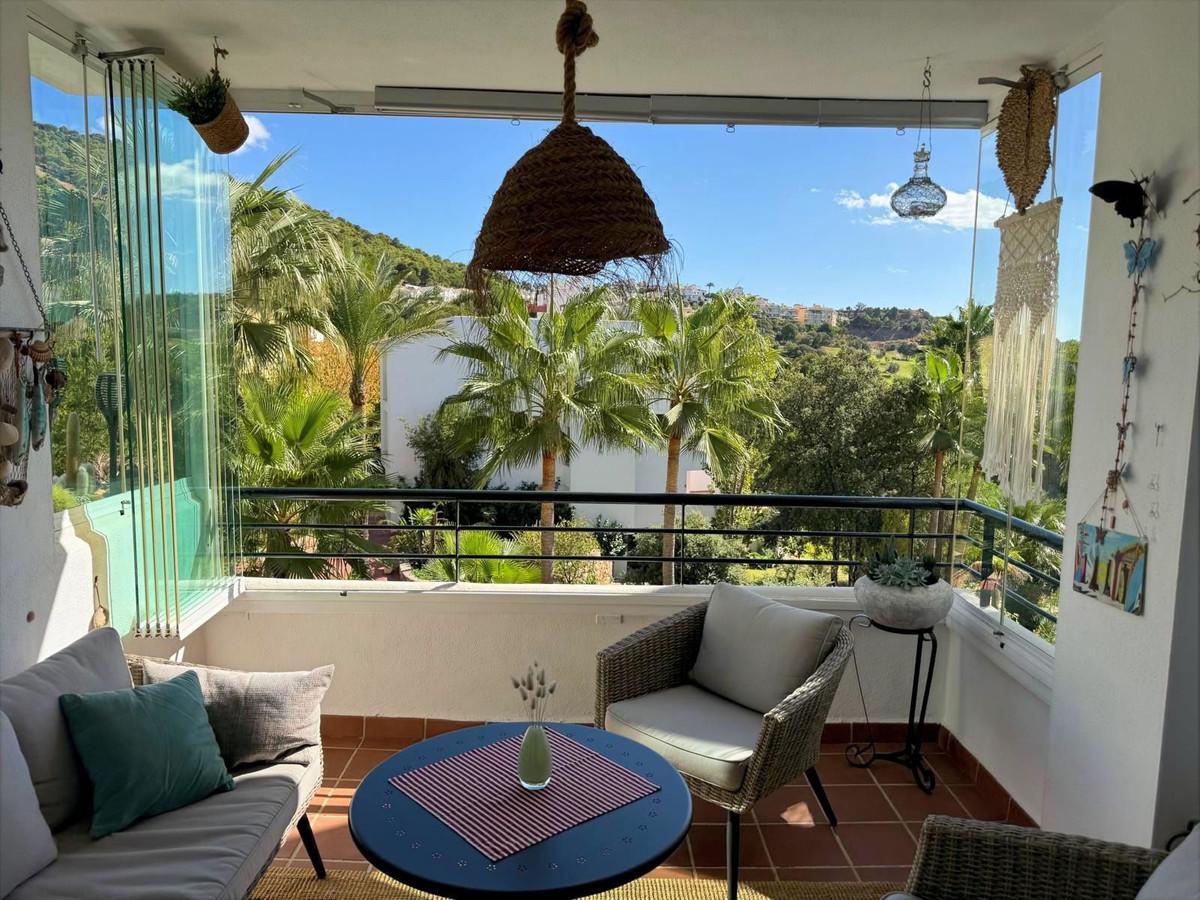 Apartment Middle Floor in Alhaurin Golf