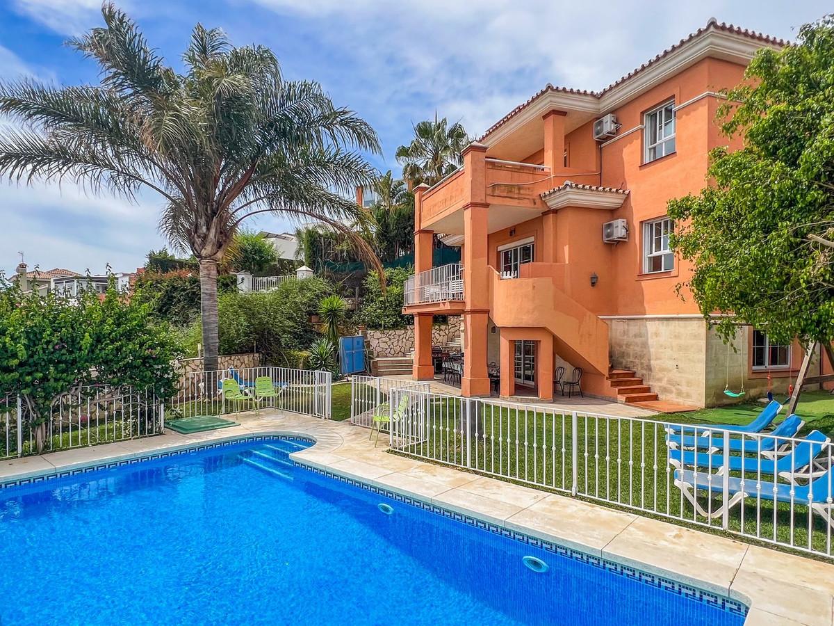 Villa Detached in Cerros del Aguila