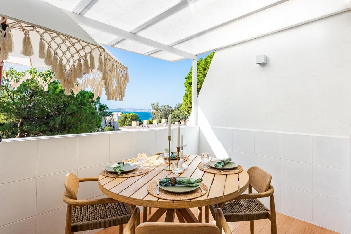 Apartment Middle Floor in Estepona