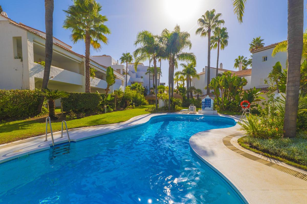 Townhouse Terraced in Bah&iacute;a de Marbella