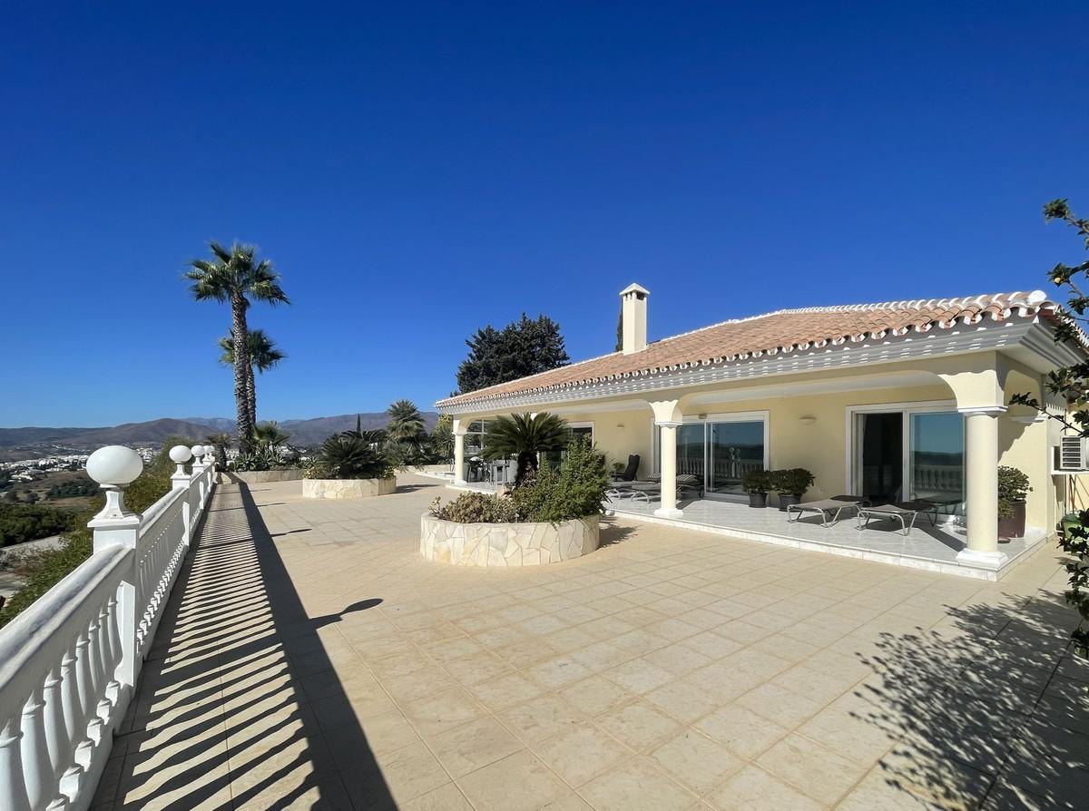 Villa Detached in Sierrezuela