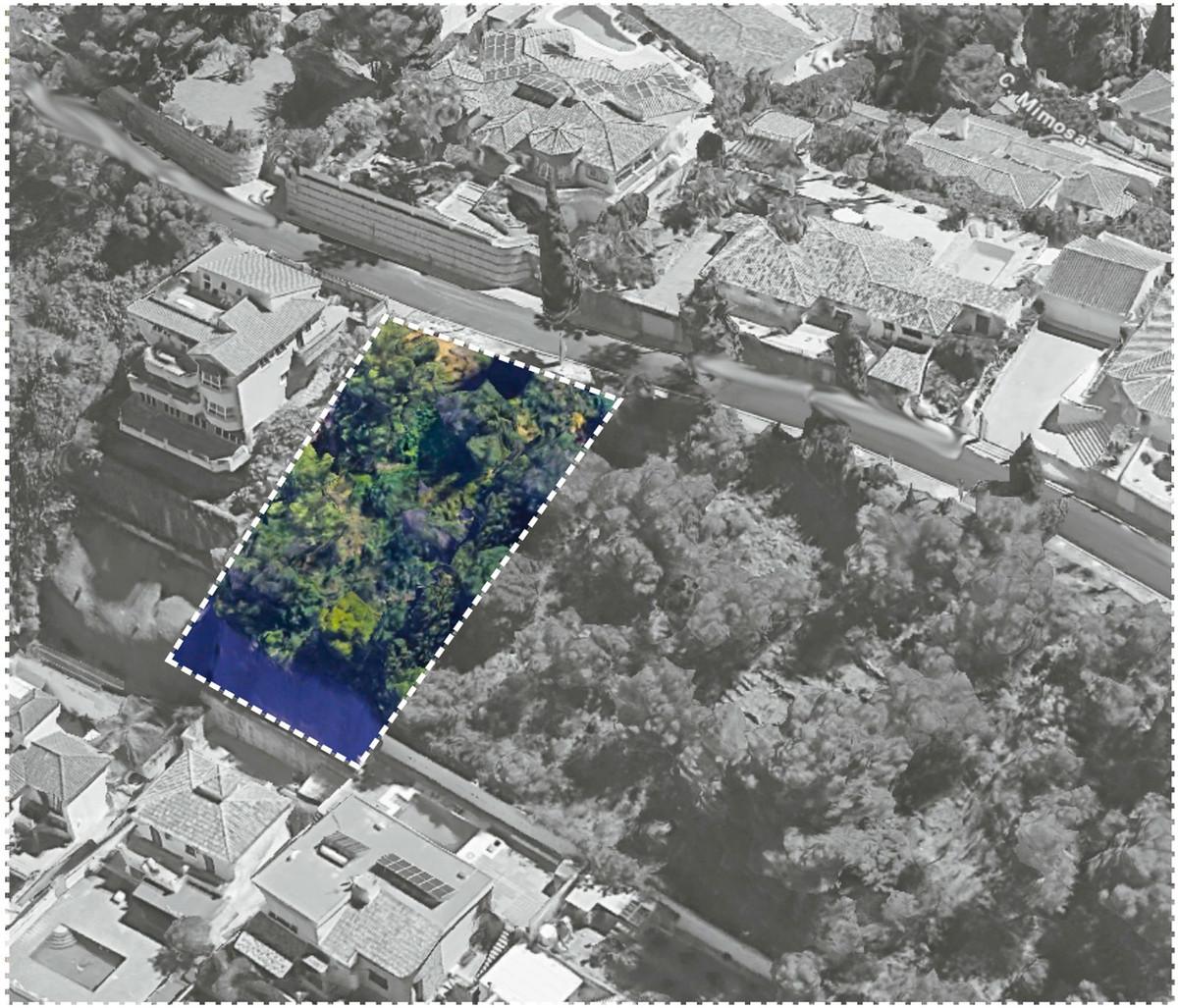 Plot Residential in Sierrezuela