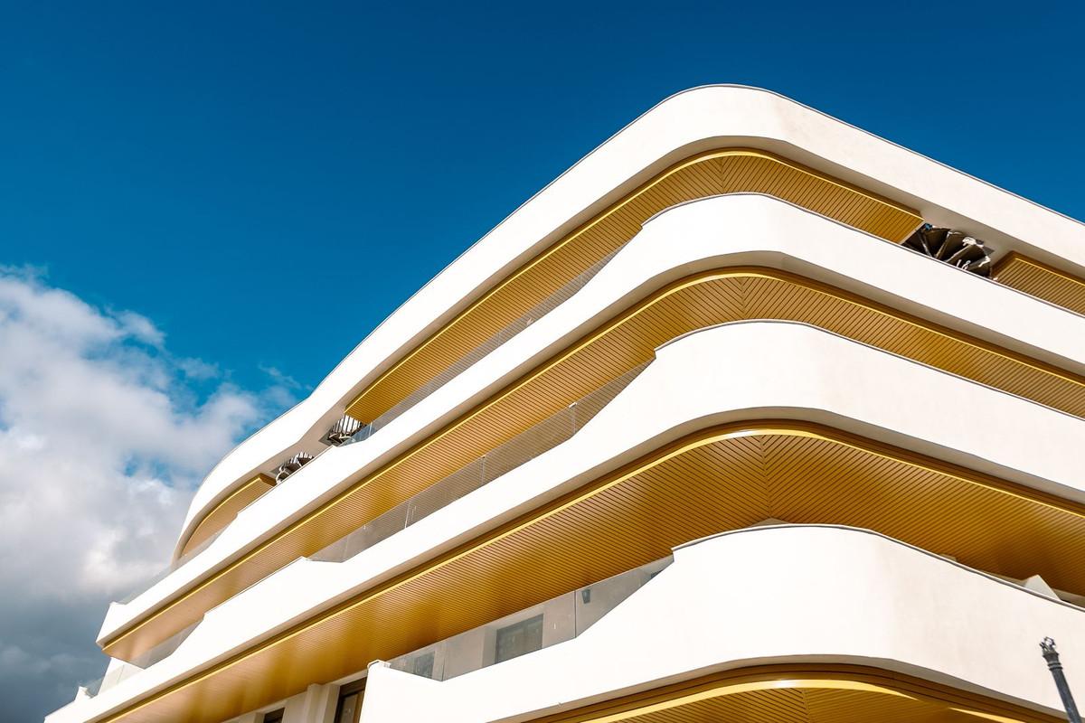 Apartment Middle Floor in Estepona