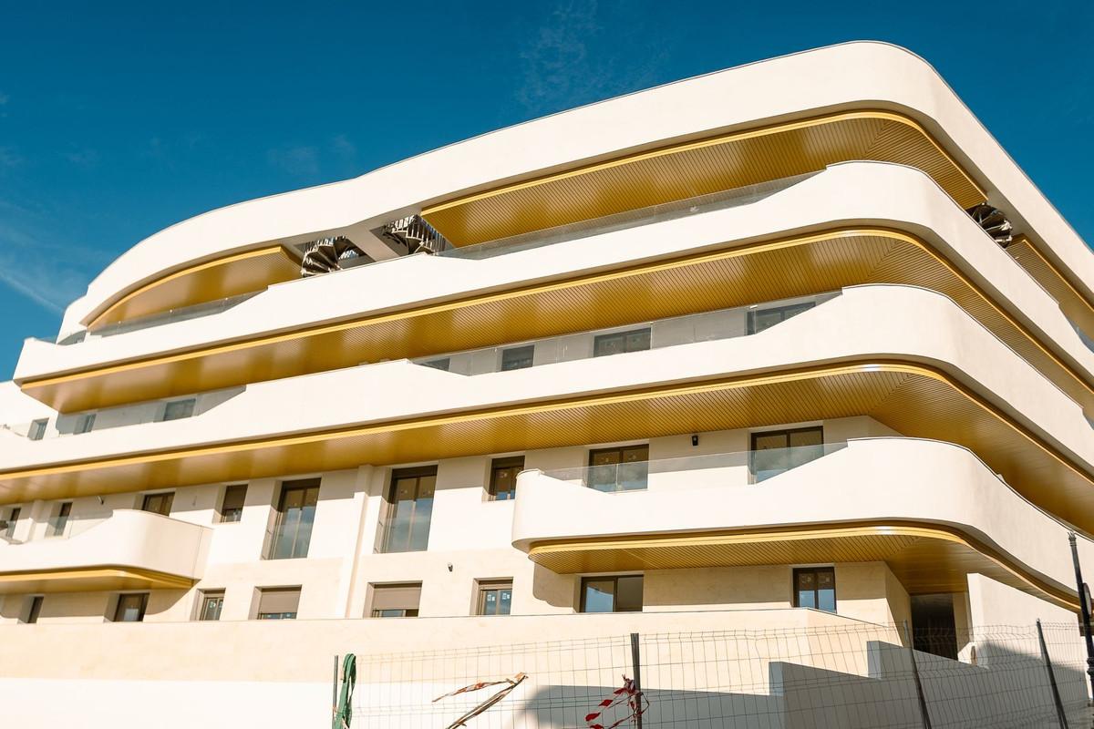 Apartment Middle Floor in Estepona
